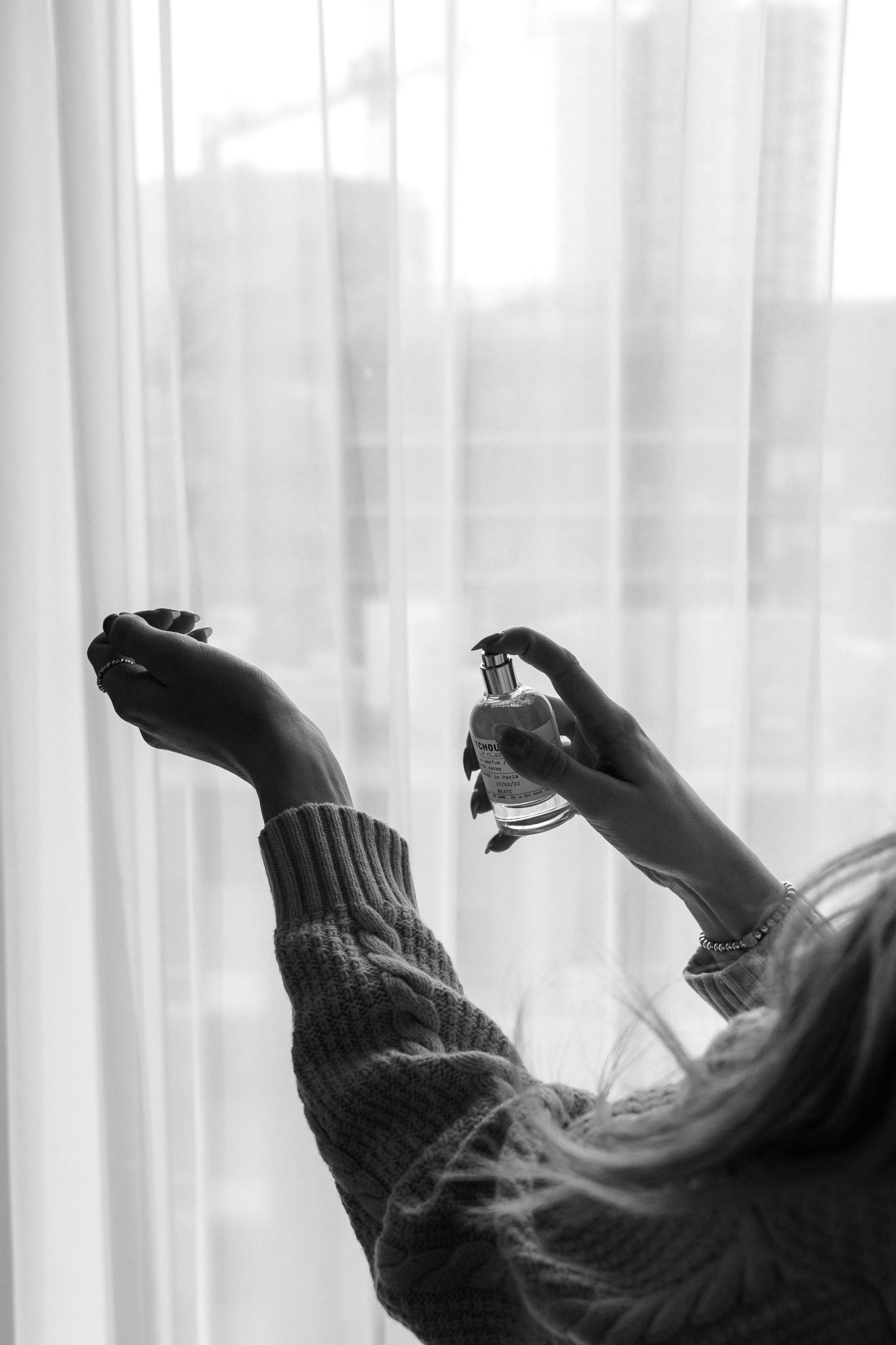 Comment appliquer eau de cologne femme